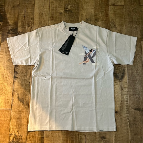 Represent-London T Shirt - Picture 2 of 5